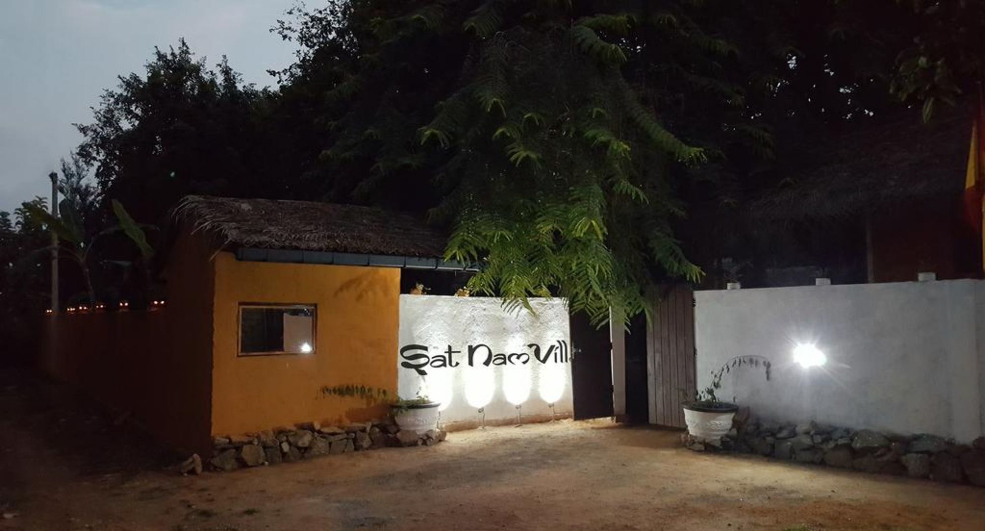 Sat Nam Village Hotel Sigiriya Exterior photo